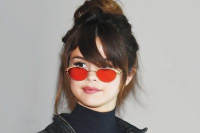 Selena Gomez Sunglasses: Her Top 10 Eyewear Brand Names
