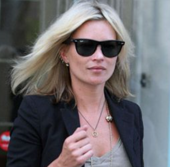 Kate Moss rocking Ray-Ban wayfarer sunglasses