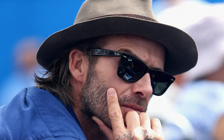 David Beckham's sunglasses - Ray-Ban Classic Wayfarers